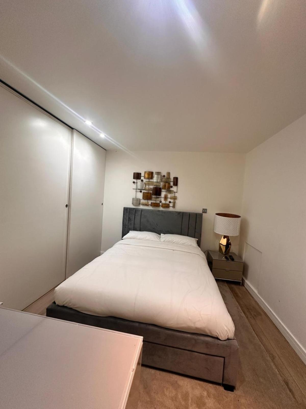 Spacious Central London Flat - 2Bhk Luaran gambar