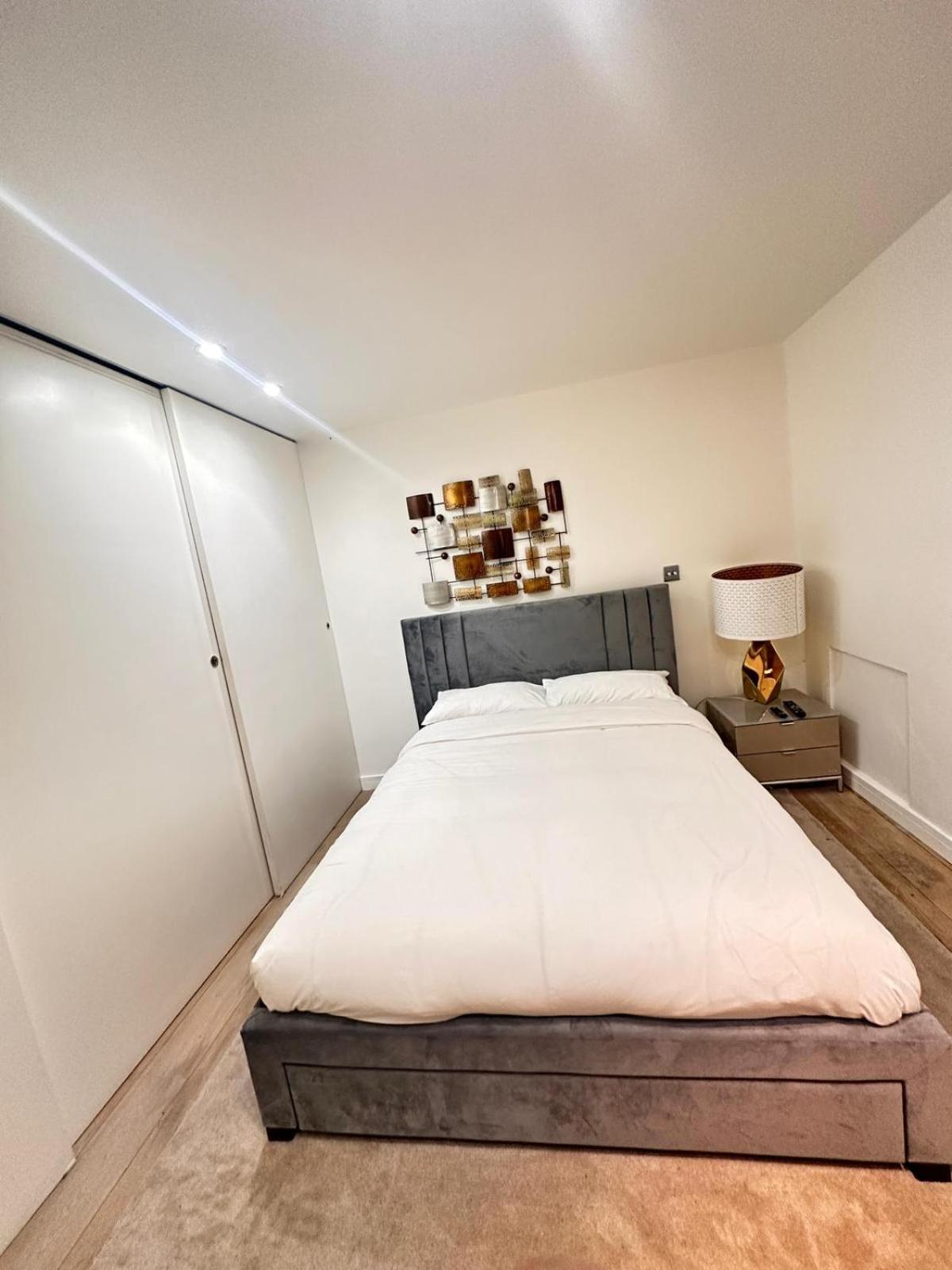 Spacious Central London Flat - 2Bhk Luaran gambar